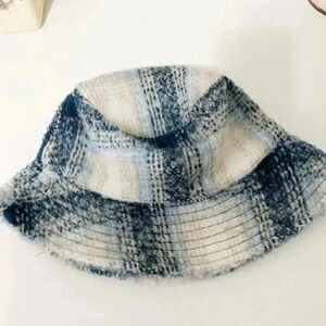 David  and young plaid bucket hat